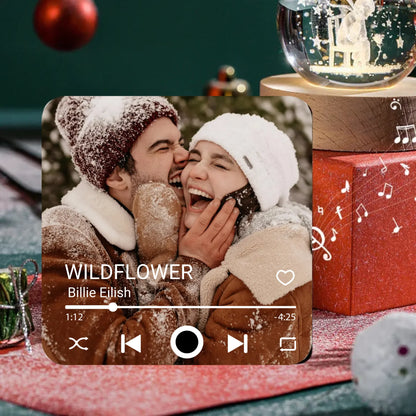 Minteefy custom music plaque – winter couple photo with Billie Eilish song and player overlay design.